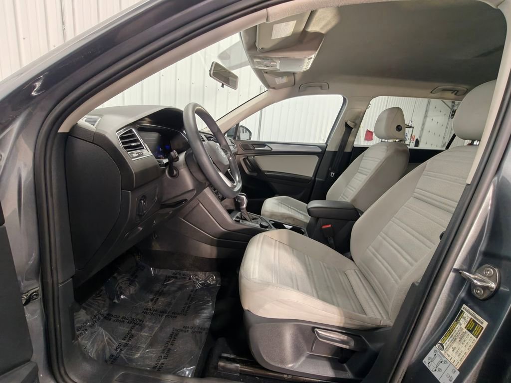 Used 2022 Volkswagen Tiguan S image 27