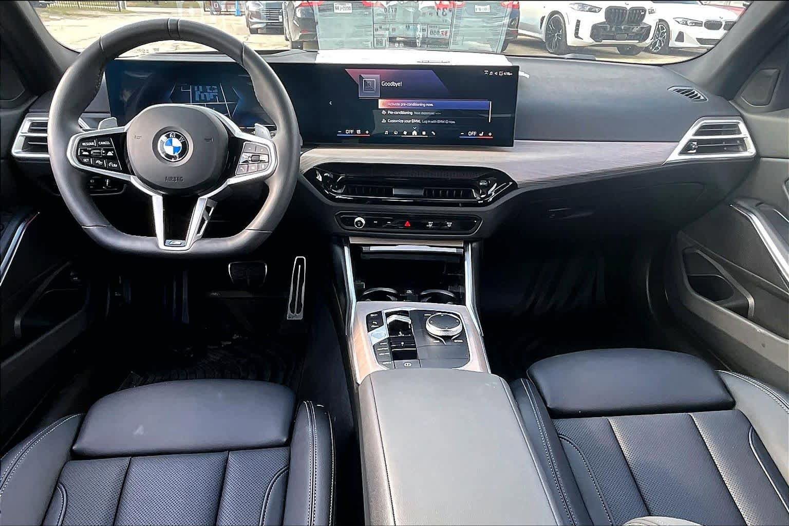 Used 2025 BMW 330i Sedan w/ M Sport Package image 10