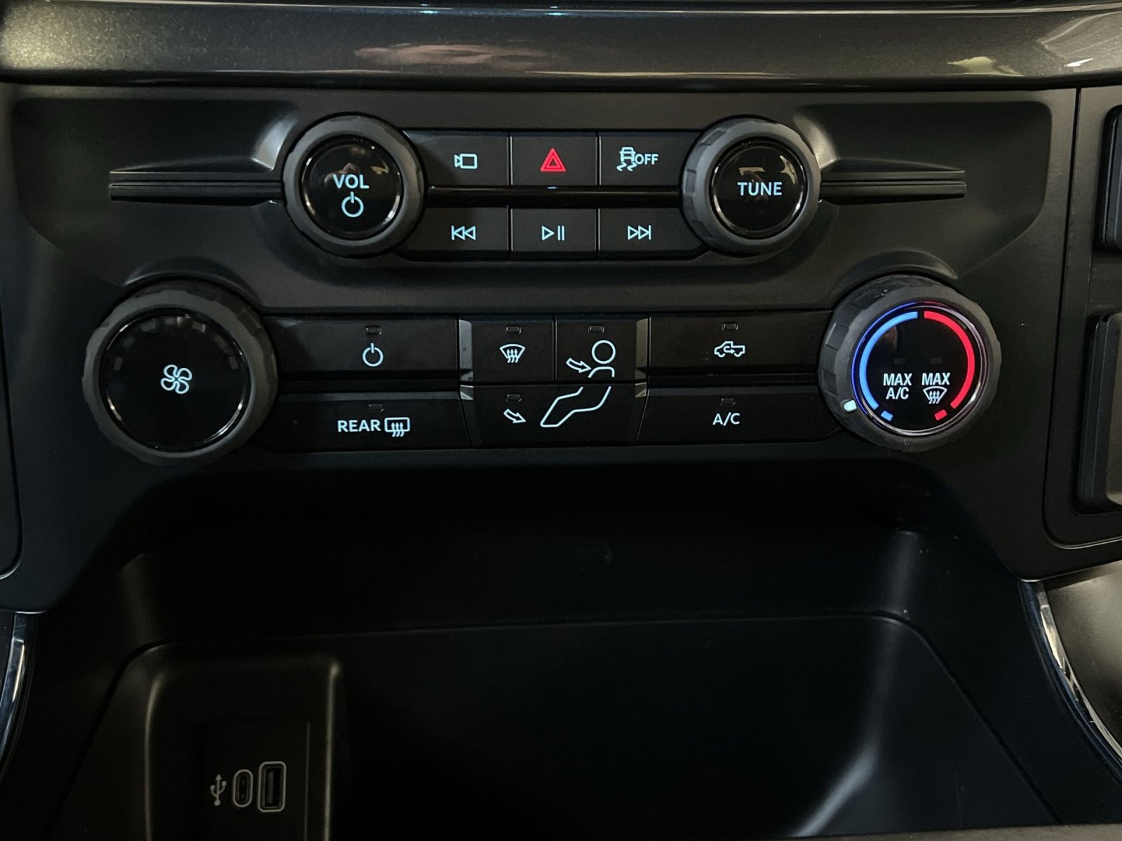 Used 2025 Ford F150 STX w/ Equipment Group 200A image 20