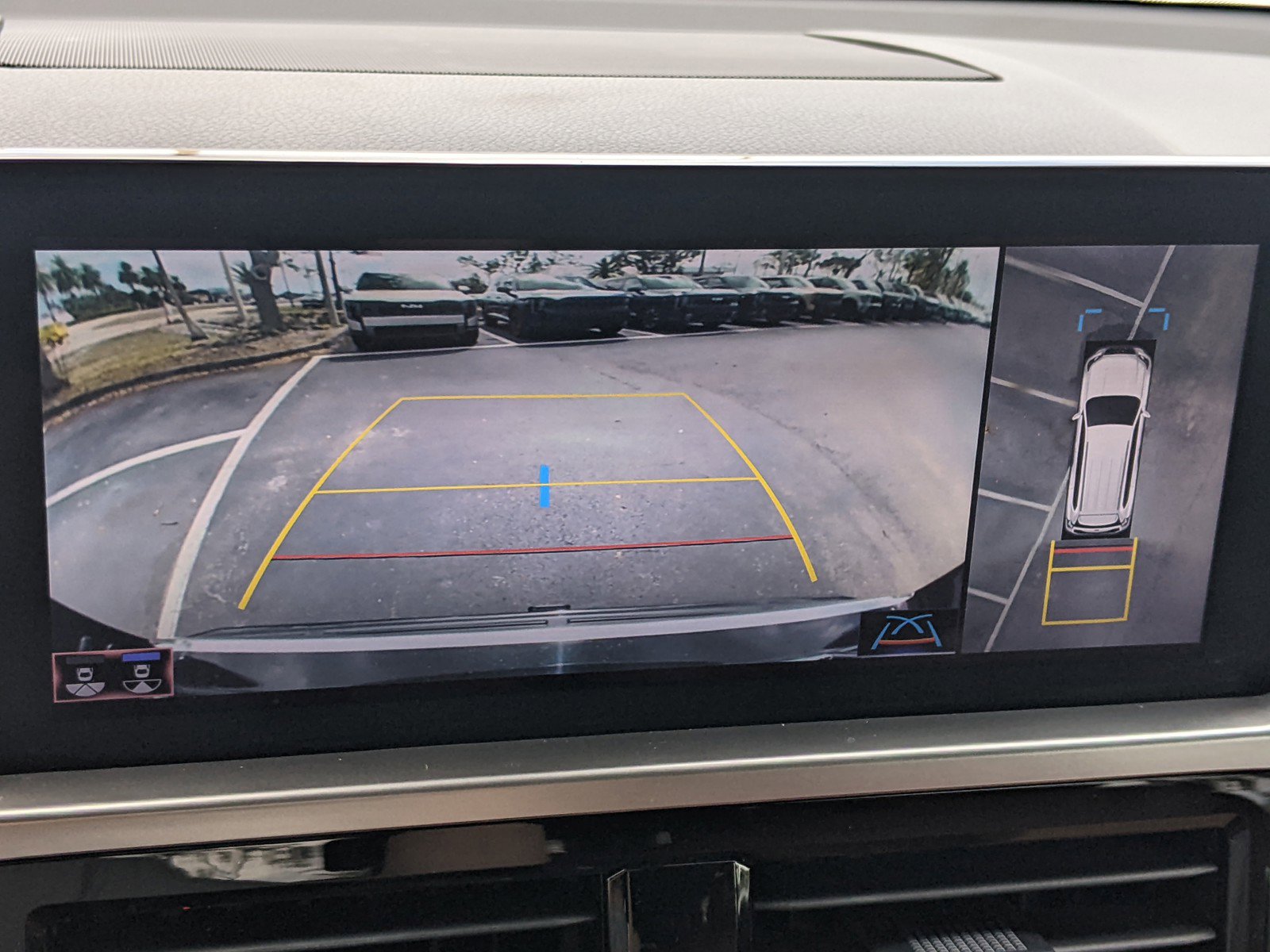 Used 2022 Lexus GX 460 Luxury w/ Sport Design Package image 25