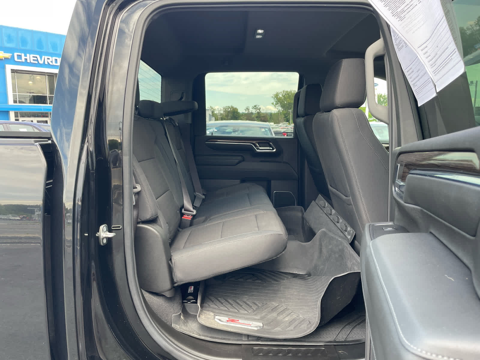 Certified 2024 Chevrolet Silverado 2500 LT w/ Convenience Package AWD/4WD image 15