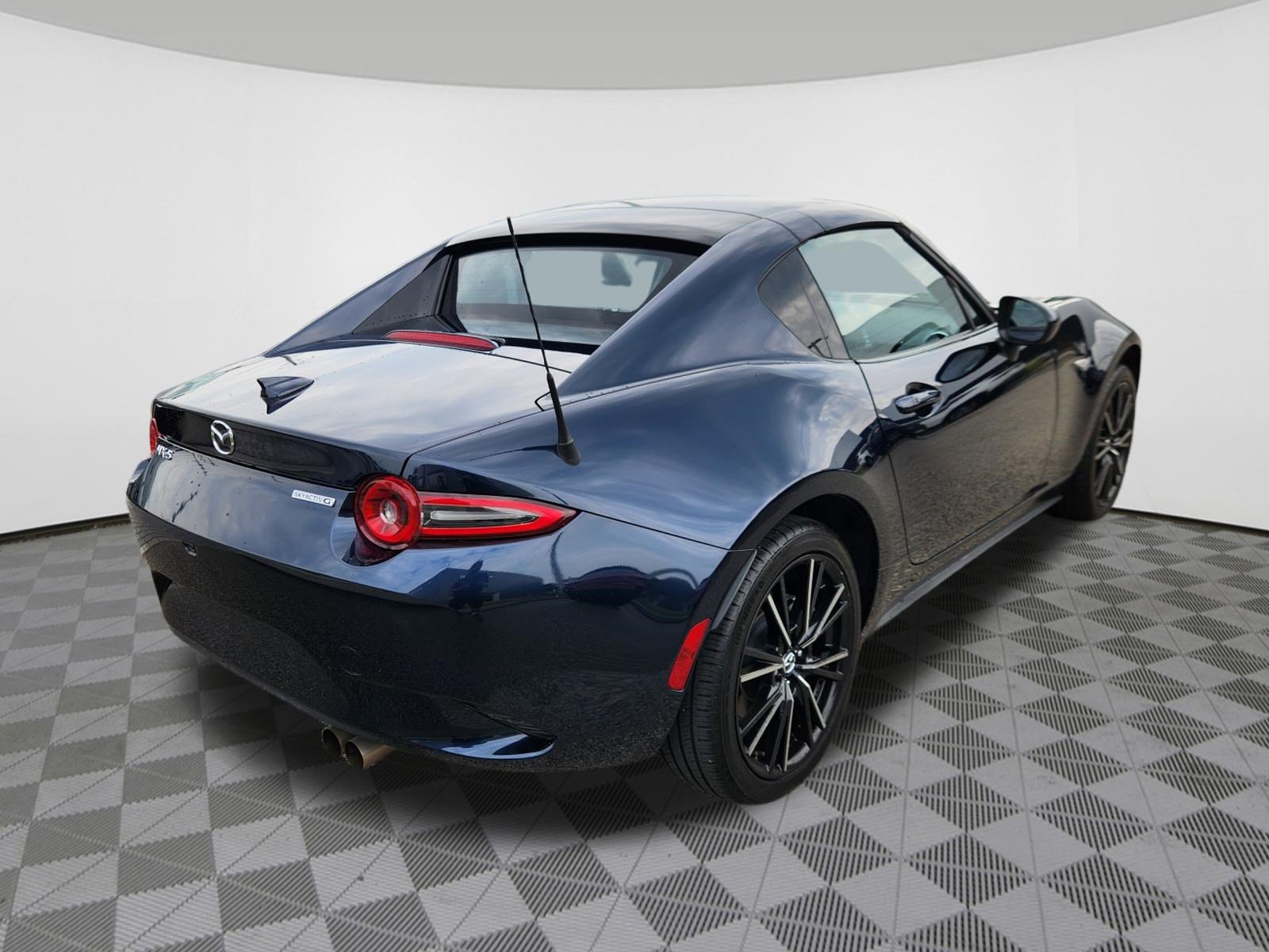 Used 2025 MAZDA MX-5 Miata RF Grand Touring RWD image 4