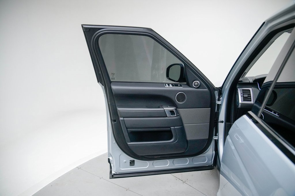 Used 2021 Land Rover Range Rover Sport SE image 22