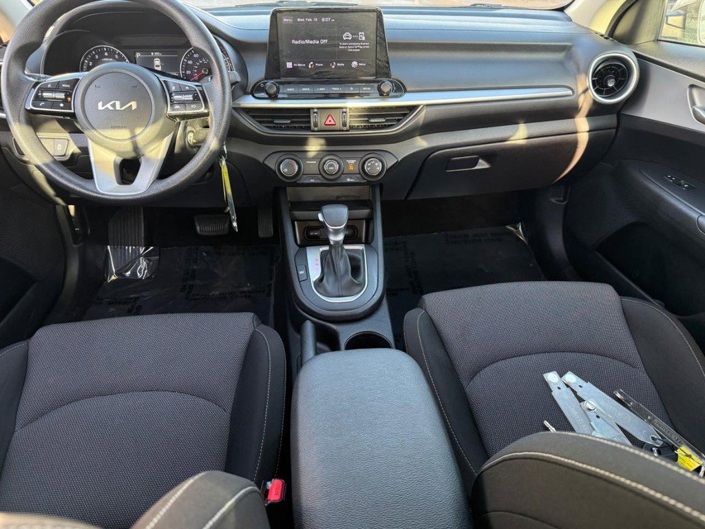 Used 2024 Kia Forte LXS image 12