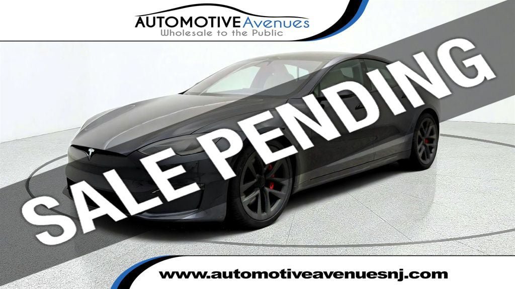 Used 2024 Tesla Model S Plaid AWD/4WD image 1