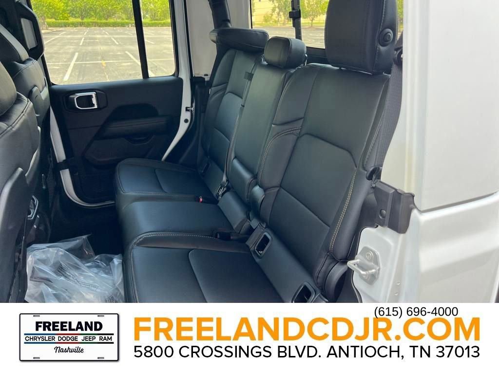 New 2025 Jeep Gladiator Sport image 23