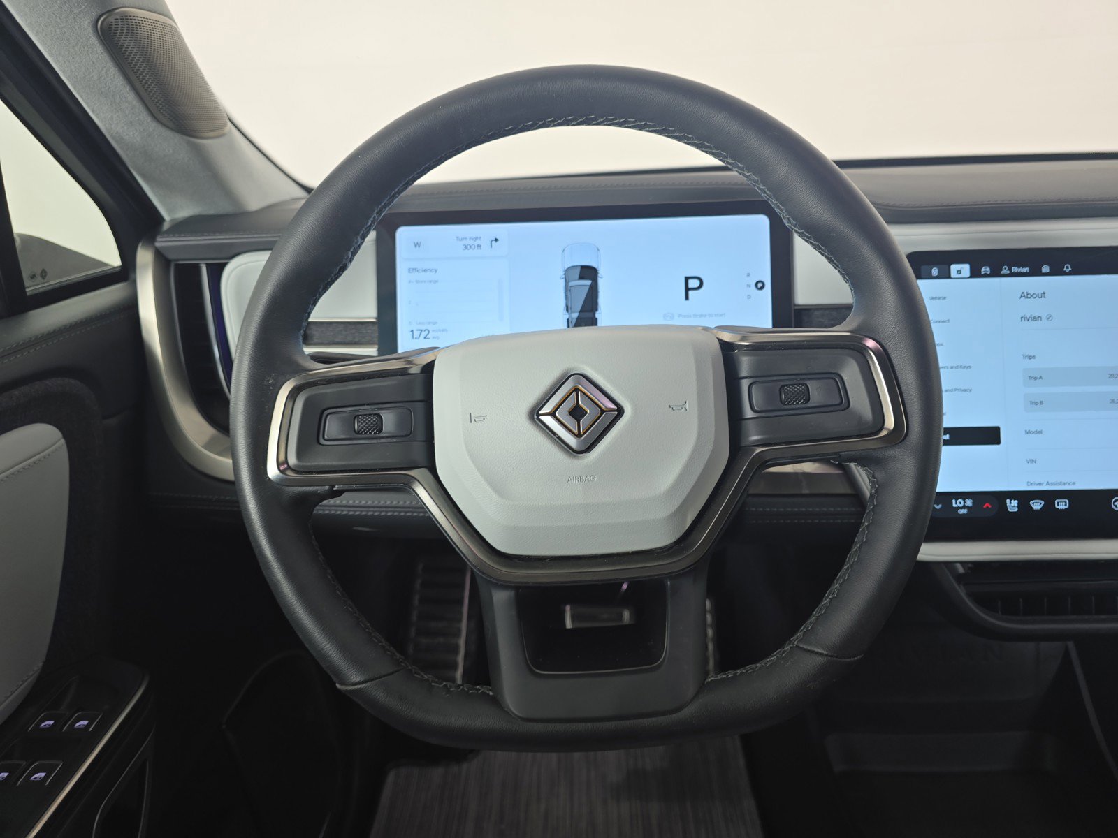 Used 2023 Rivian R1S Adventure image 24