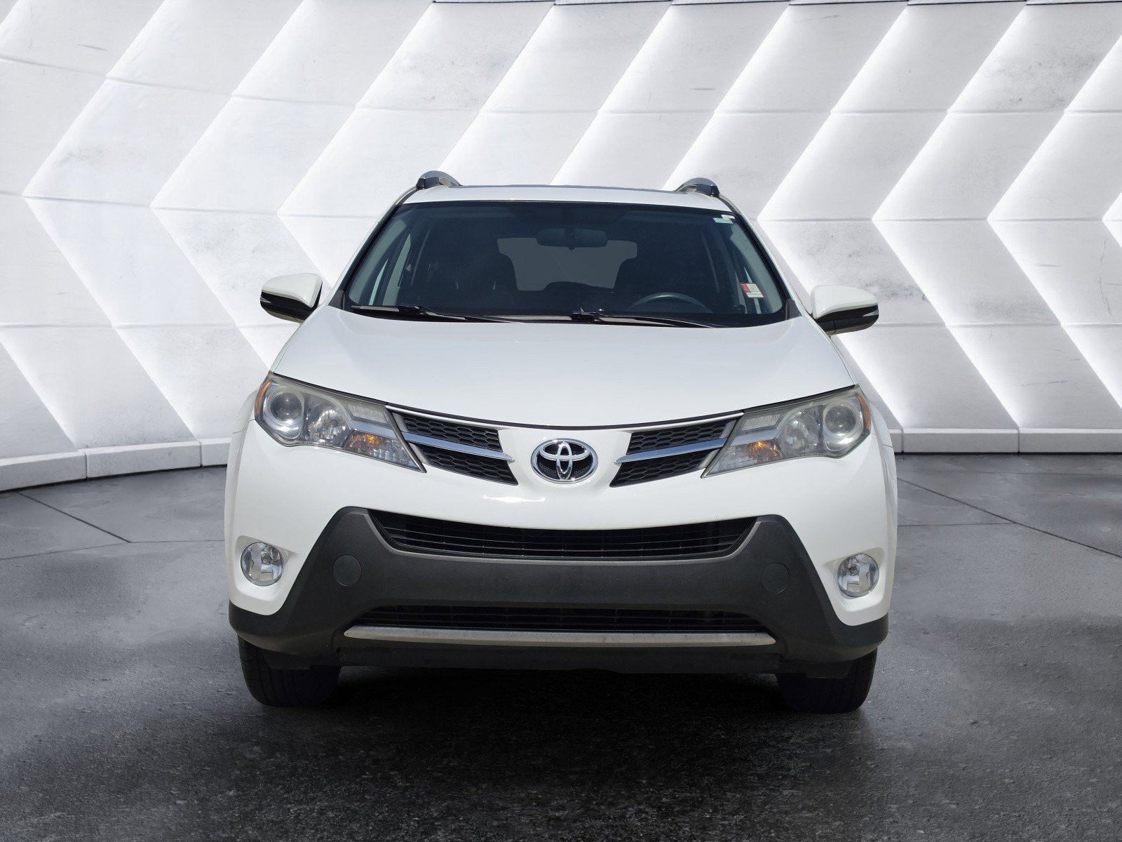Used 2015 Toyota RAV4 XLE FWD image 7