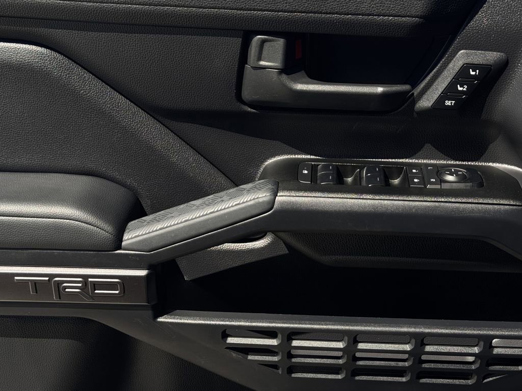 Used 2025 Toyota 4Runner TRD Off-Road Premium w/ Tow Technology Package image 26