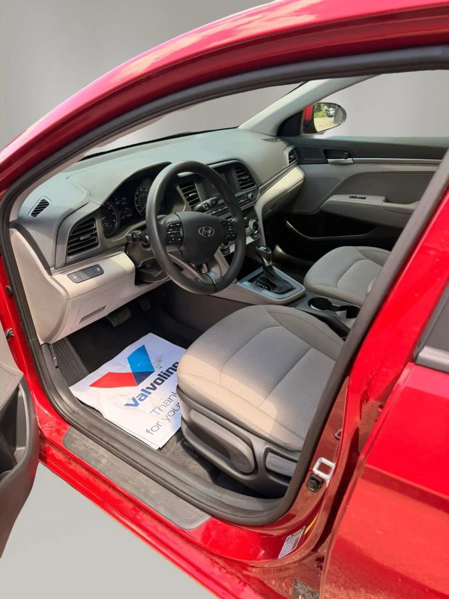Used 2019 Hyundai Elantra SE FWD image 7