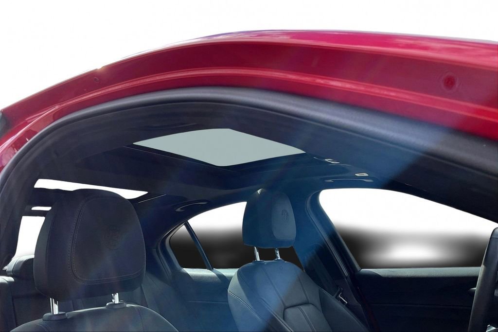 Used 2024 Alfa Romeo Giulia Ti image 27