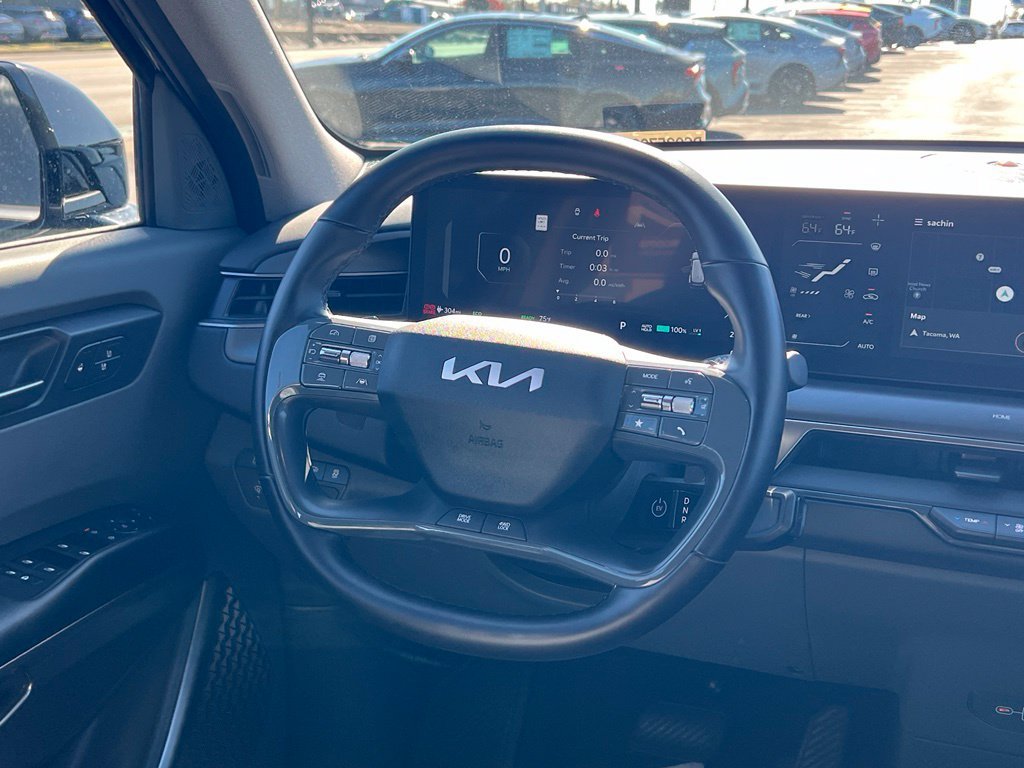 Used 2024 Kia EV9 Wind AWD/4WD image 16