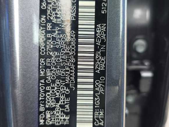 Used 2023 Toyota Crown Limited image 18