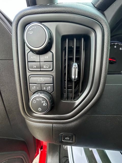 Used 2023 Chevrolet Silverado 1500 Custom w/ LPO, Dark Essentials Package image 15