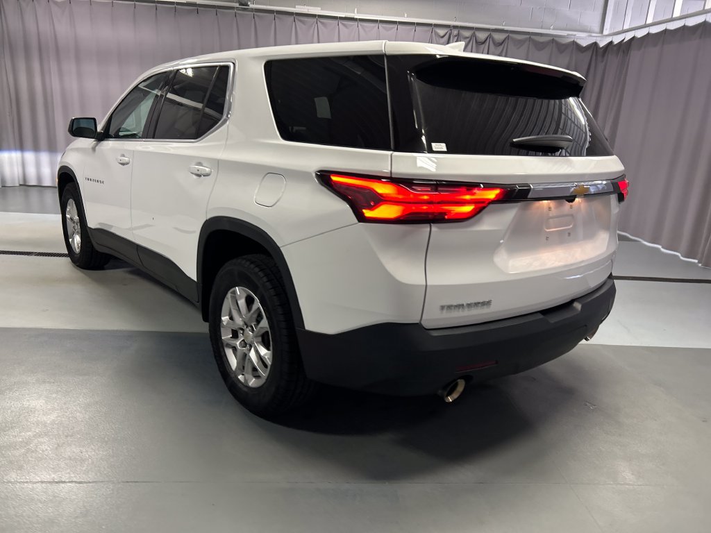 Used 2023 Chevrolet Traverse LS FWD image 5