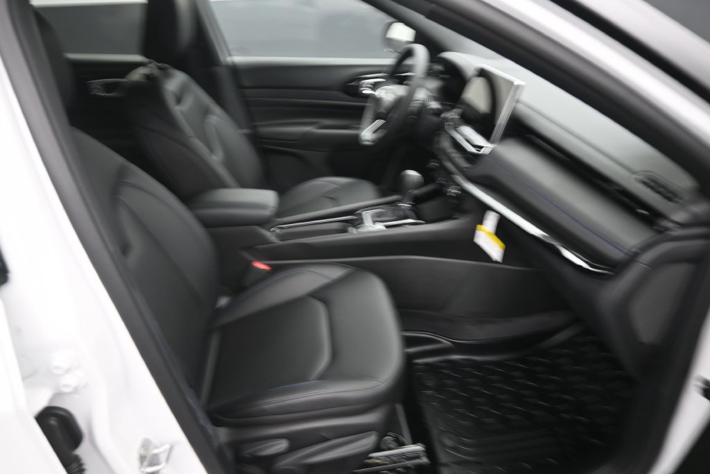 New 2027 Jeep Compass Limited AWD/4WD image 10