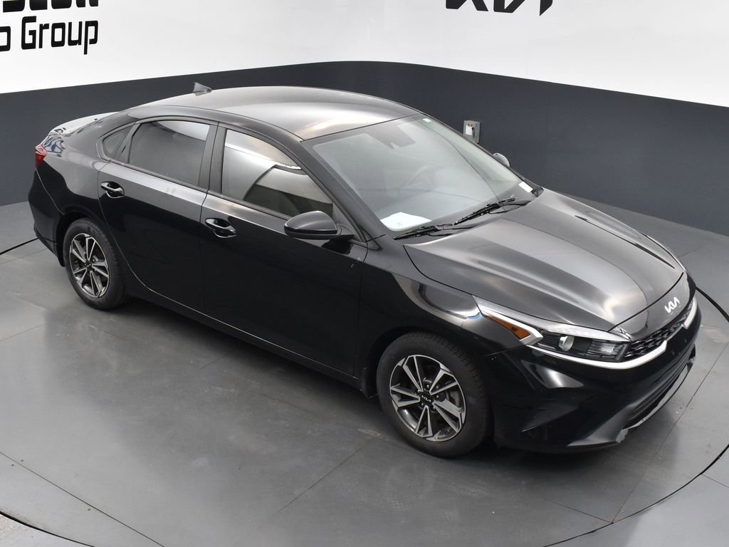 Certified 2022 Kia Forte LXS image 15