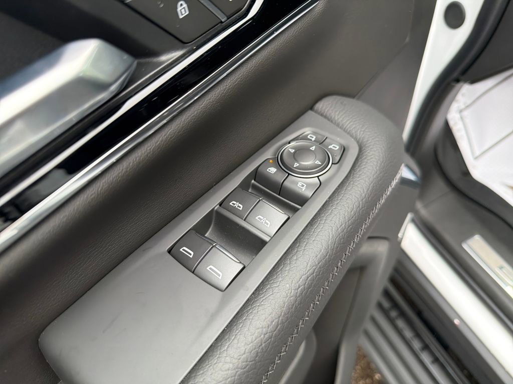 New 2026 GMC Yukon Denali w/ Denali Reserve Package image 17