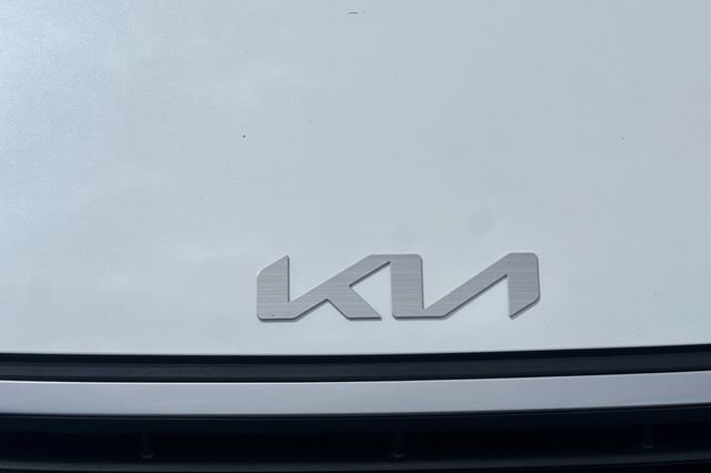 Used 2025 Kia K4 image 36