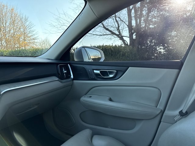 Used 2022 Volvo S60 B5 Inscription w/ Advanced Package image 26