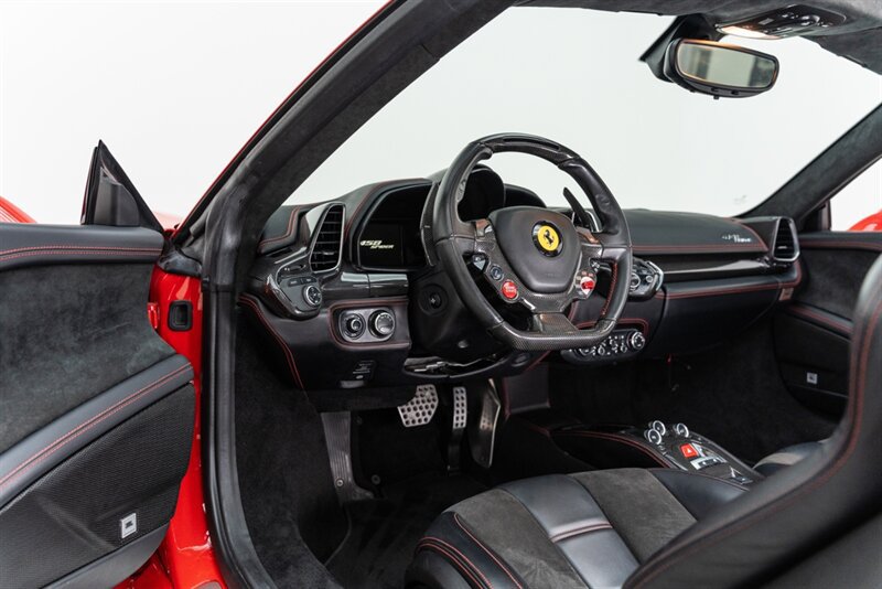 Used 2012 Ferrari 458 Spider RWD image 78