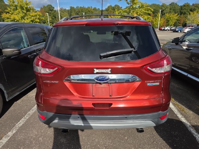 Used 2014 Ford Escape Titanium w/ Equipment Group 401A FWD image 4