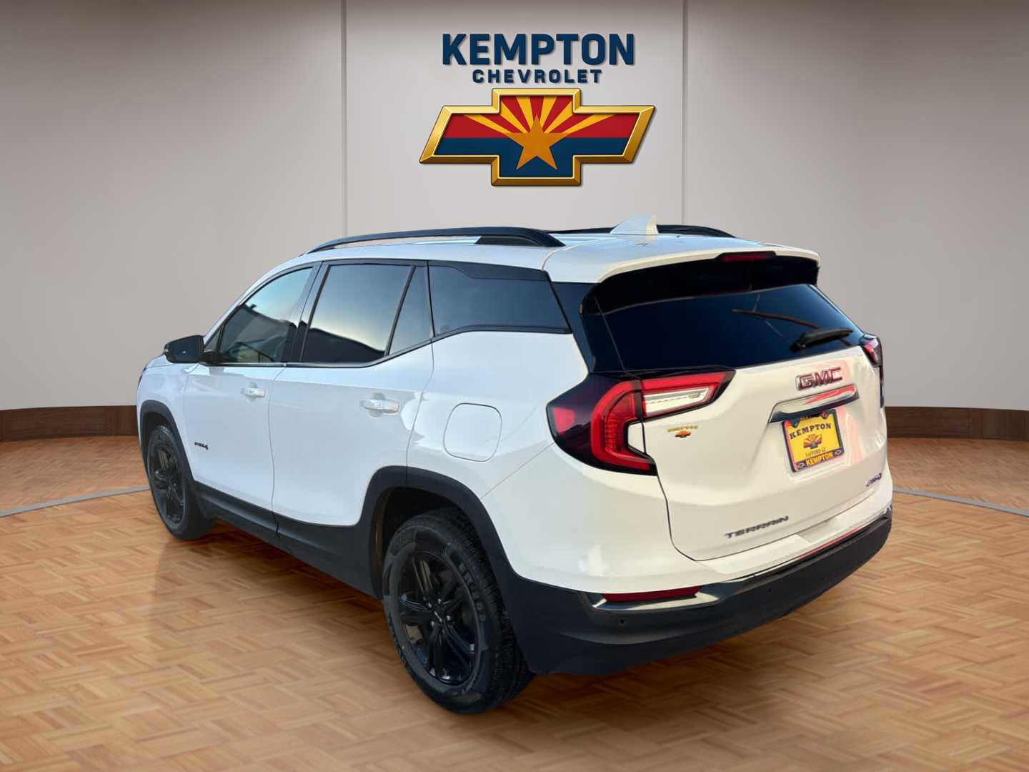 Used 2024 GMC Terrain AT4 image 4