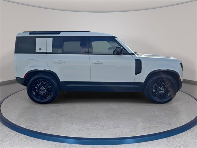 Used 2024 Land Rover Defender 110 S image 4