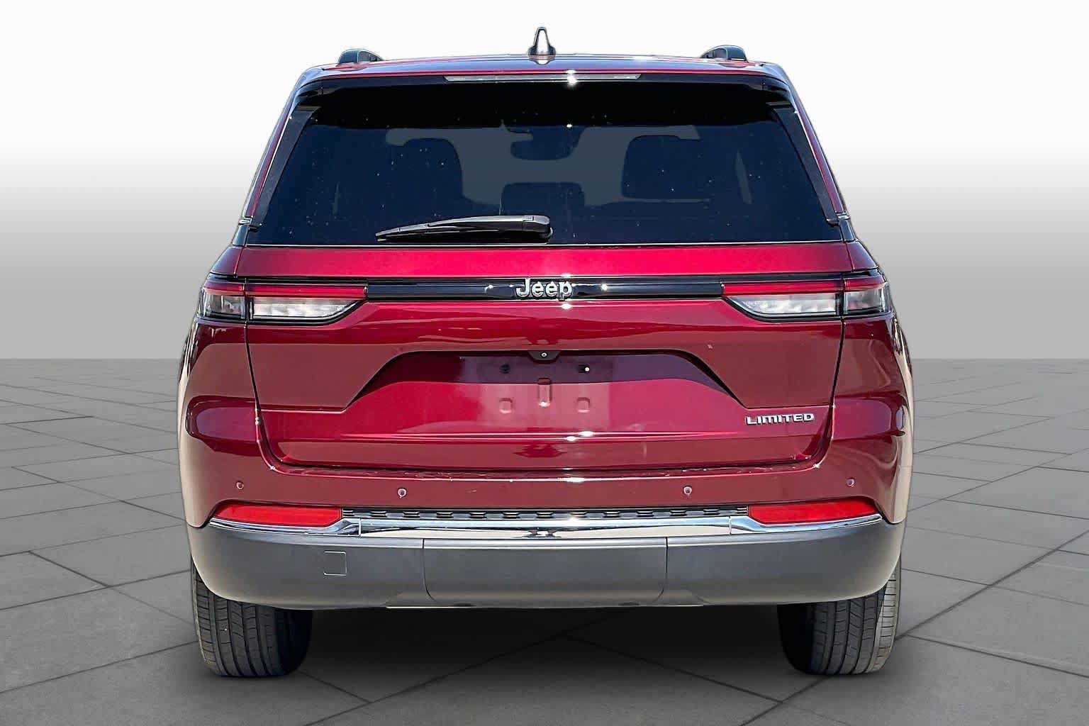 Used 2022 Jeep Grand Cherokee Limited RWD image 5