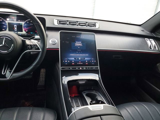Used 2022 Mercedes-Benz S 500 4MATIC w/ AMG Line Package image 13