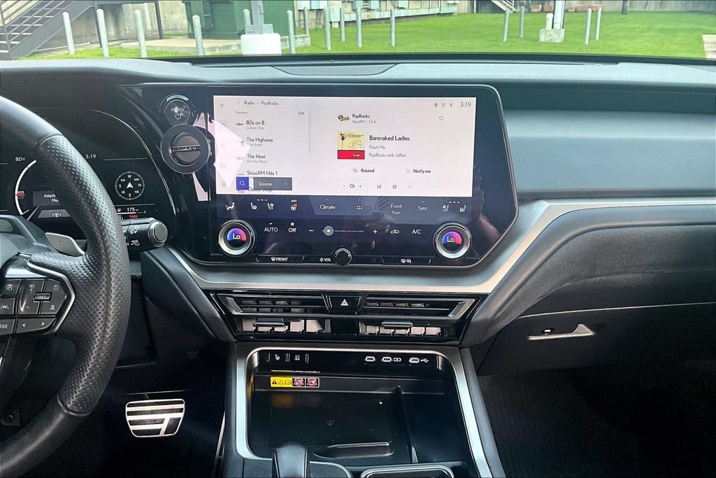 Used 2025 Lexus TX 500h AWD w/ Technology Package image 43