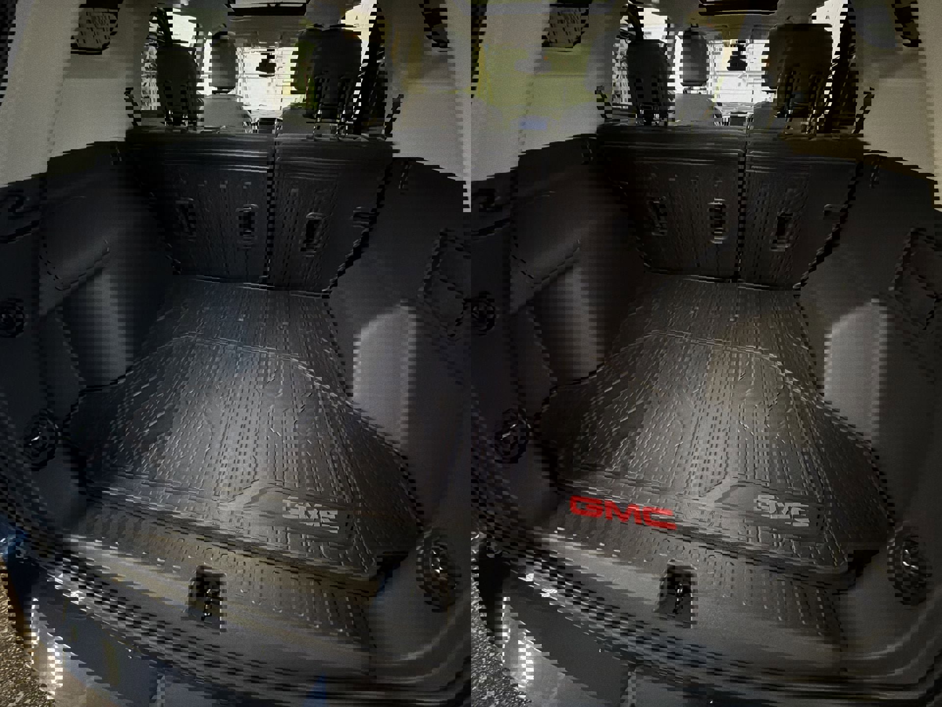 Used 2019 GMC Terrain Denali w/ Advanced Safety Package image 27