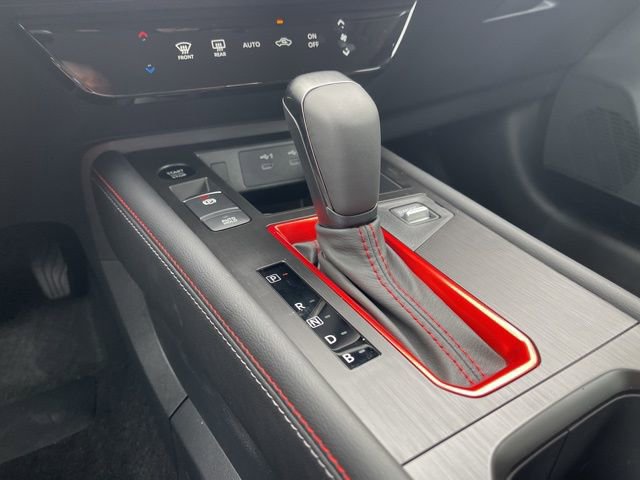 New 2025 Nissan Kicks SR image 27