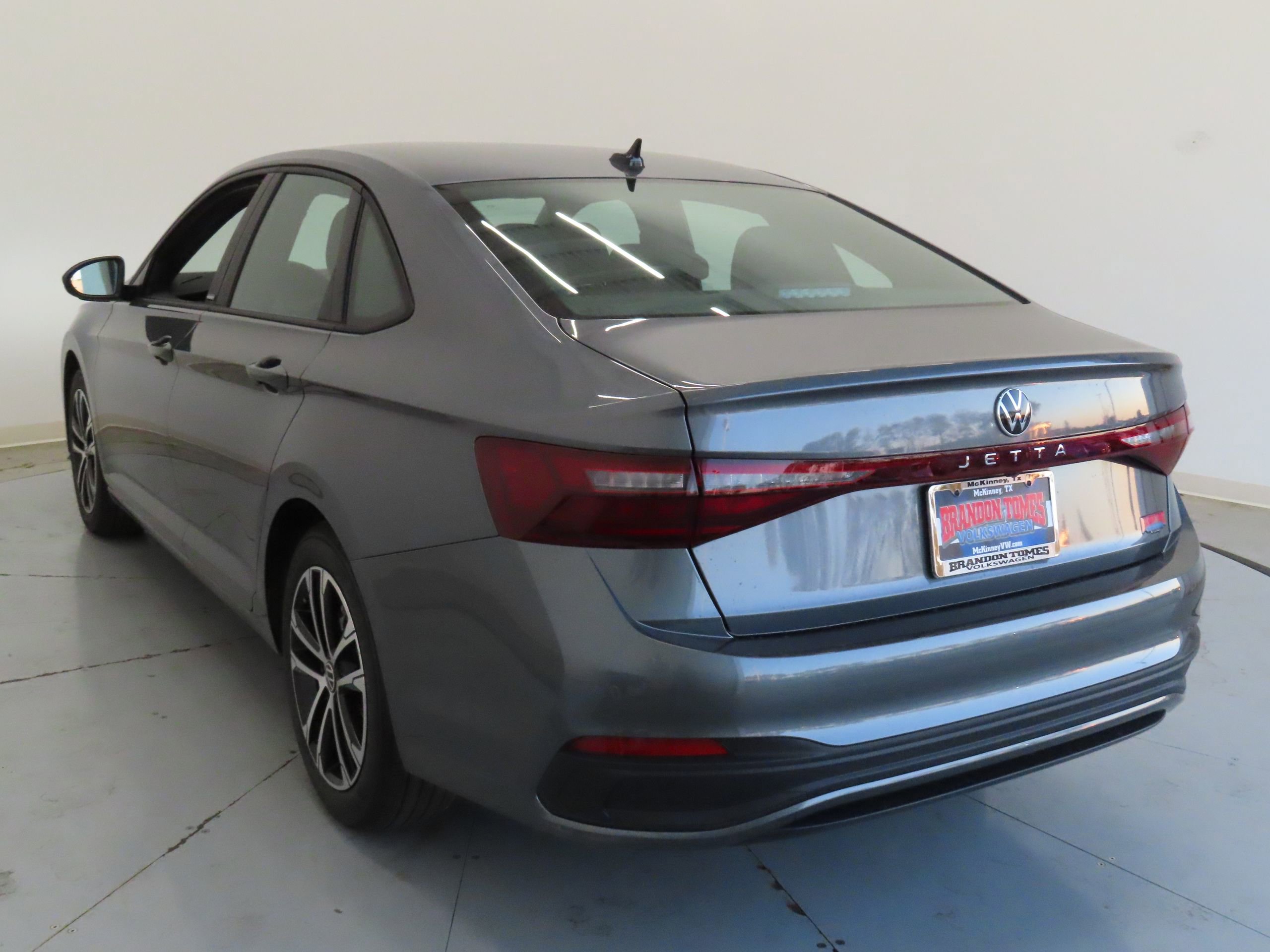 New 2026 Volkswagen Jetta Sport FWD image 5