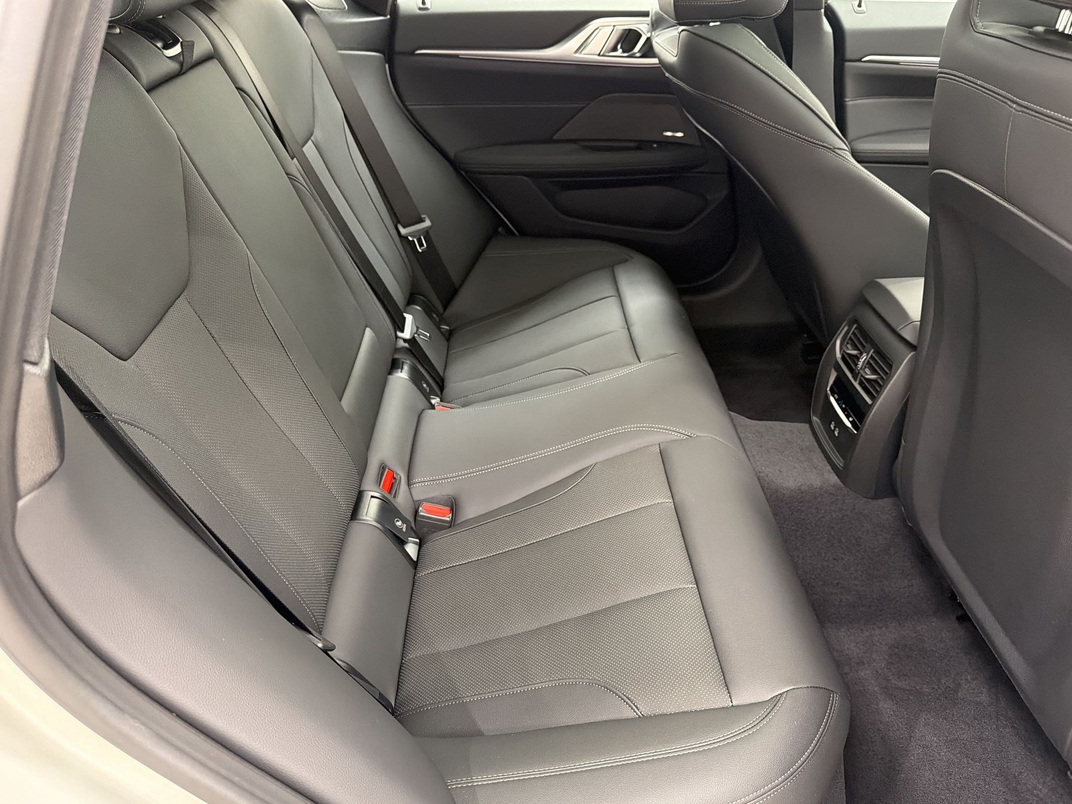 New 2026 BMW 430i w/ Premium Package RWD image 25