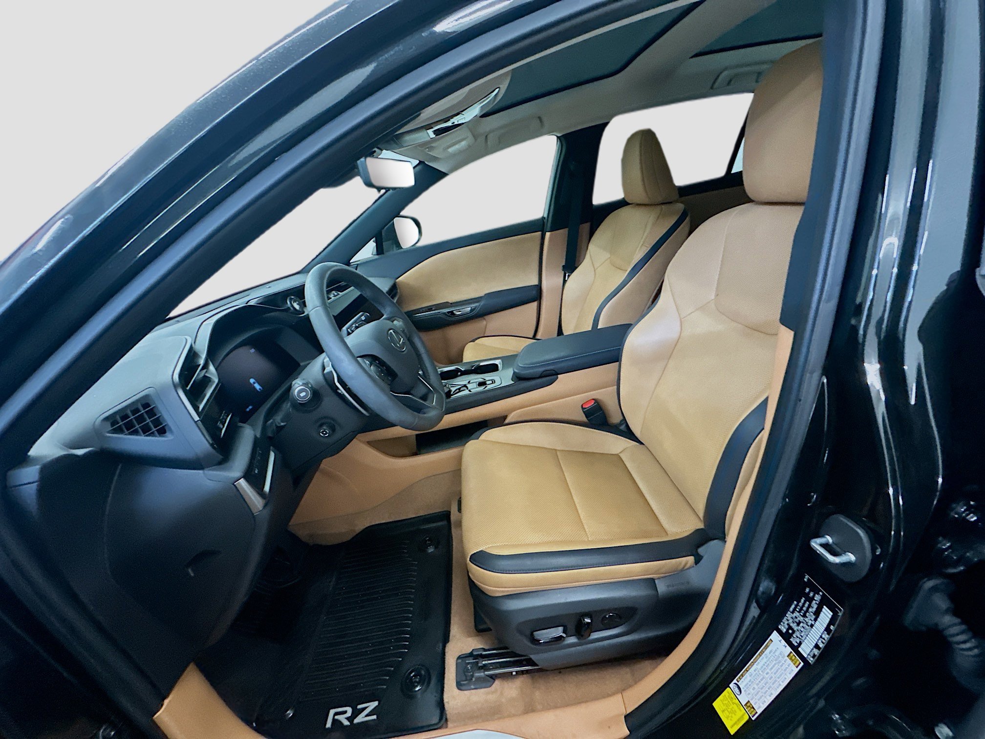 Used 2024 Lexus RZ 450e Premium w/ Technology Package AWD/4WD image 13