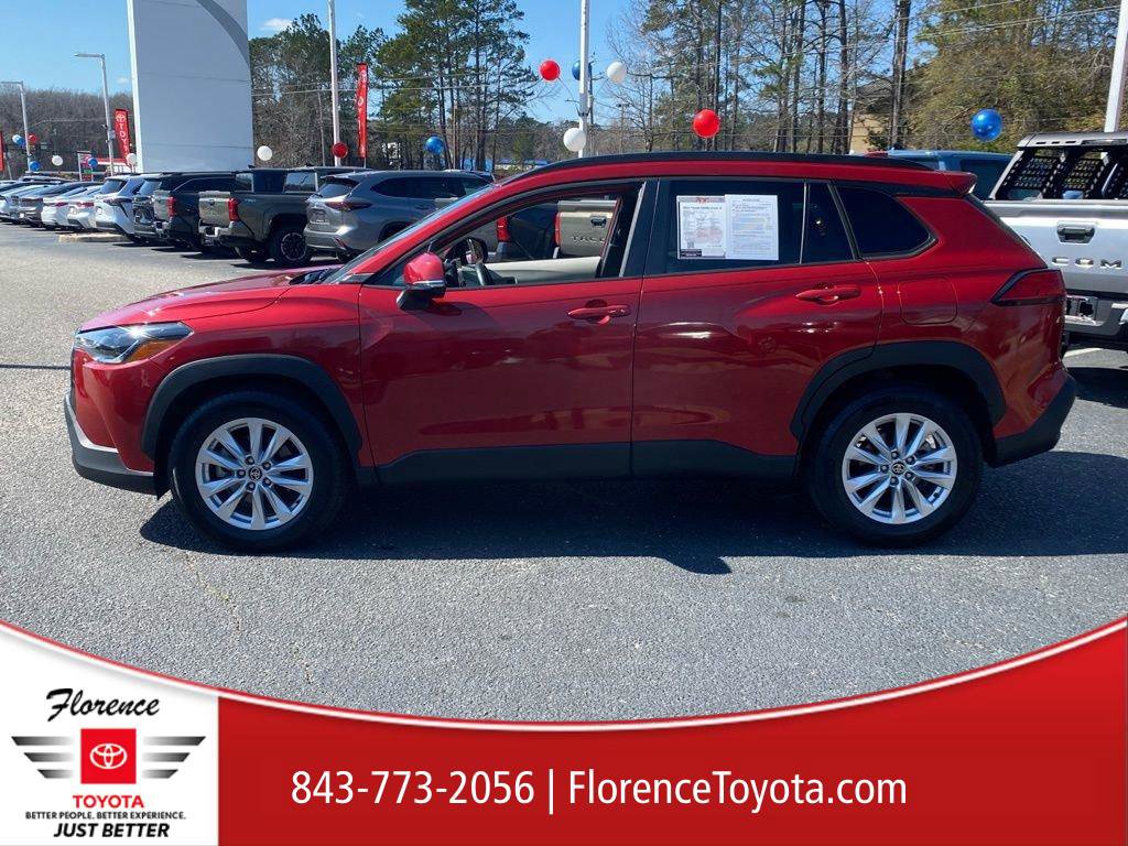 Used 2022 Toyota Corolla Cross LE image 4