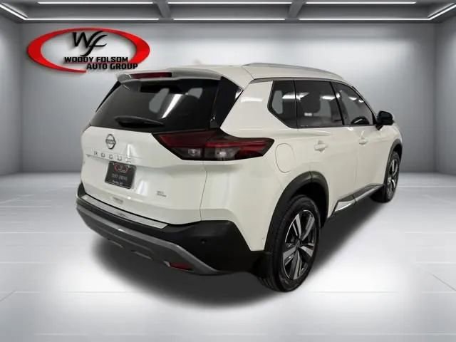 Used 2023 Nissan Rogue SL w/ SL Premium Package image 6