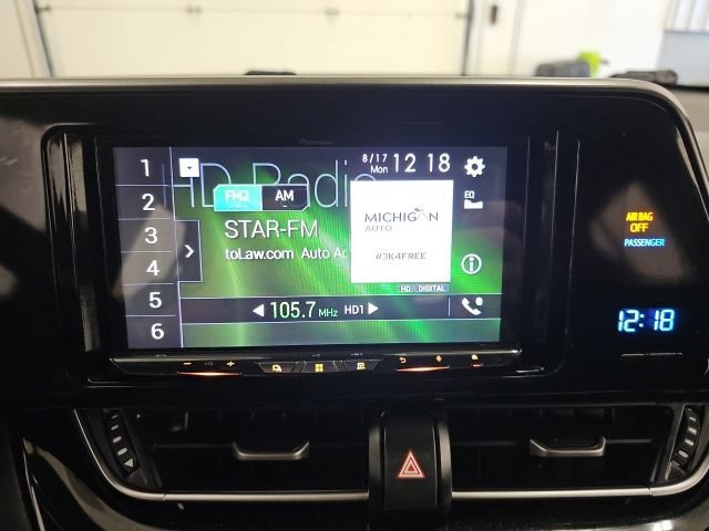 Used 2018 Toyota C-HR XLE FWD image 24