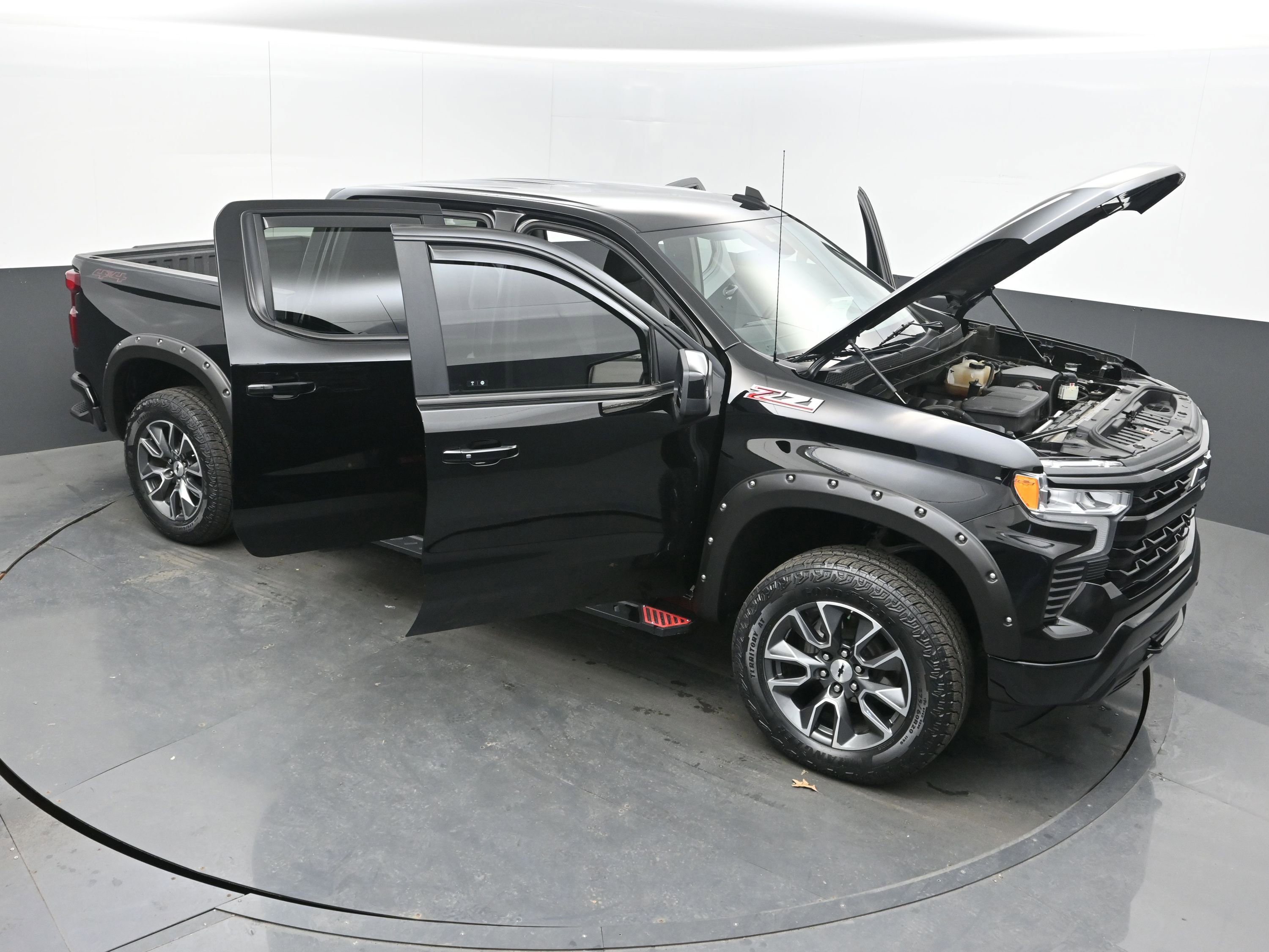 Used 2023 Chevrolet Silverado 1500 RST w/ Z71 Off-Road Package image 37