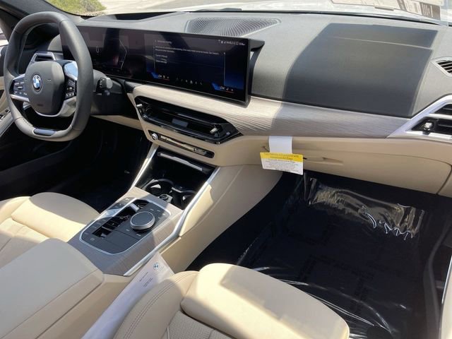 Used 2025 BMW 330i Sedan w/ Premium Package image 12