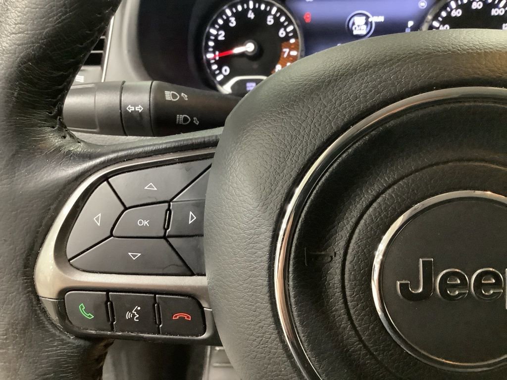 Used 2020 Jeep Renegade Limited image 23