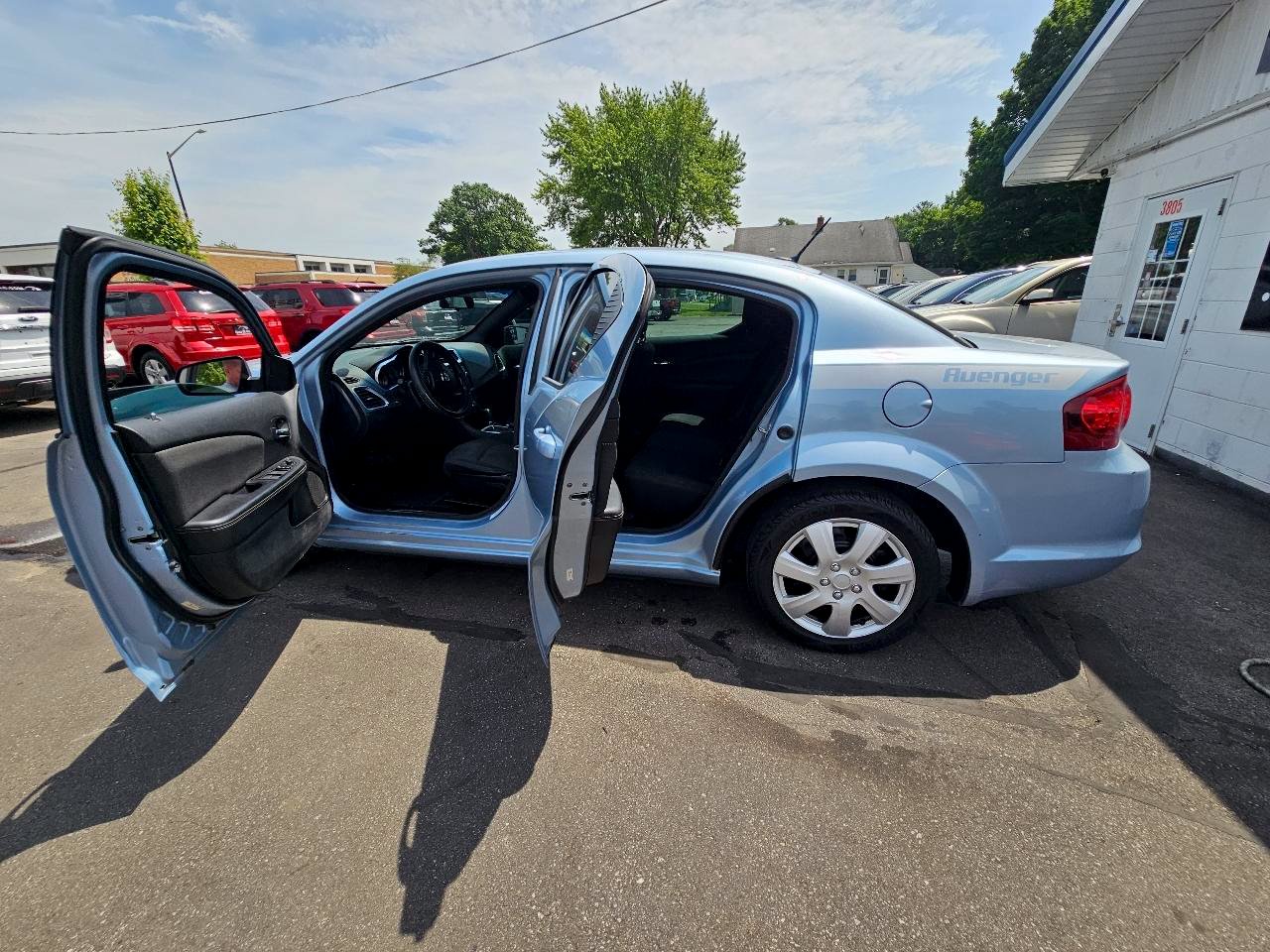 Used 2013 Dodge Avenger SE FWD image 23