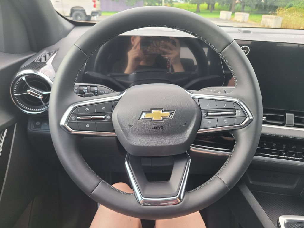 New 2027 Chevrolet Equinox LT FWD image 20