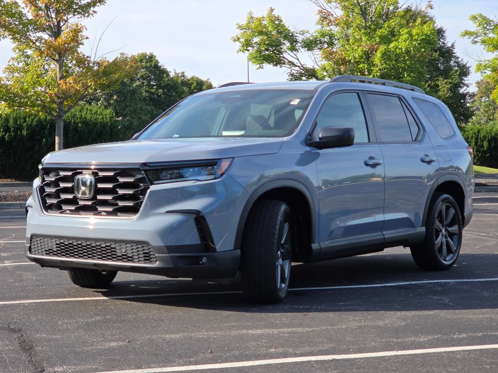 Used 2023 Honda Pilot Sport image 21
