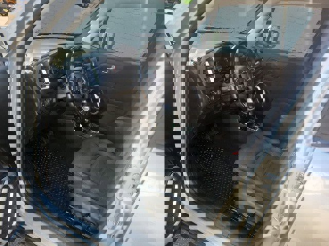 Used 2021 Jeep Renegade Latitude w/ Convenience Group image 9