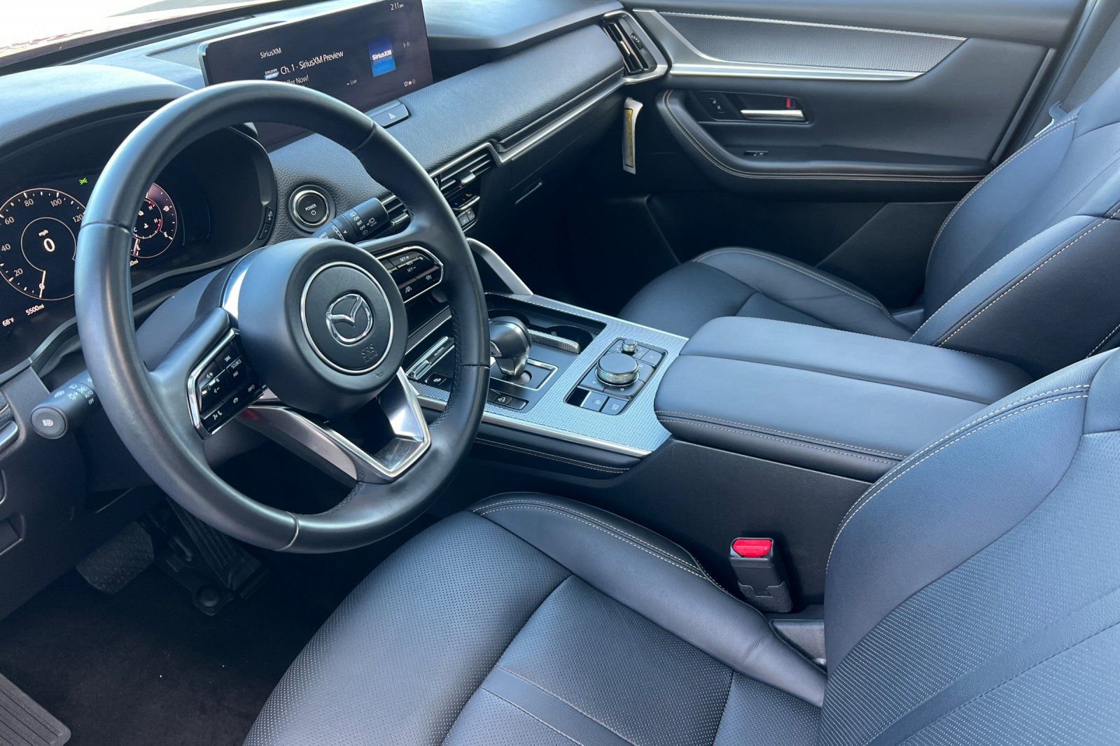 Certified 2025 MAZDA CX-70 Plug-In Hybrid w/ Premium Pkg image 7