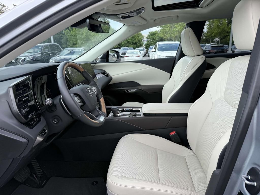 Used 2024 Lexus RX 350 Premium image 12