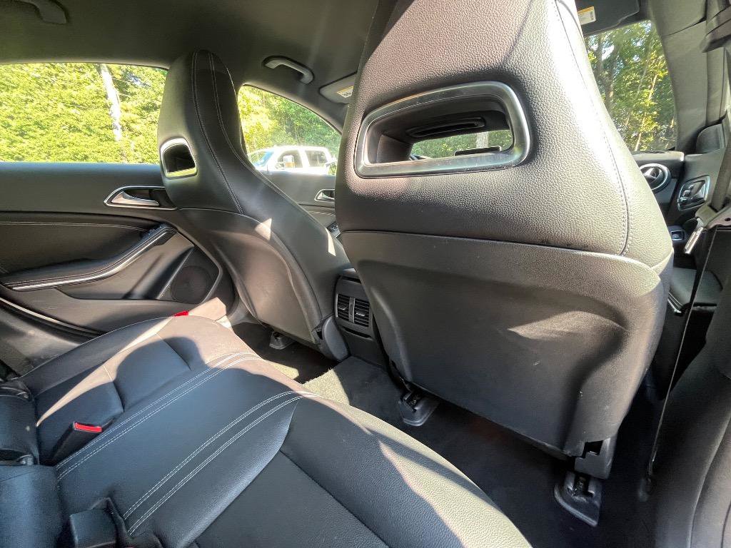 Used 2018 Mercedes-Benz CLA 250 image 38