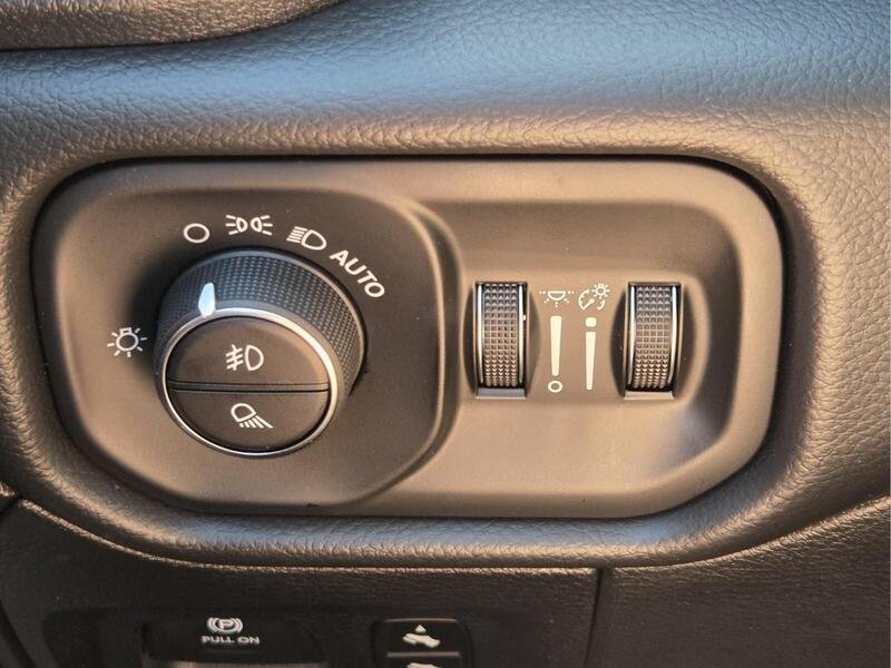 New 2027 RAM 1500 Laramie w/ Night Edition AWD/4WD image 28